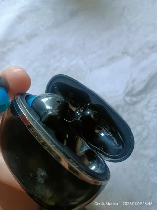 Auriculares Inalámbricos Negros y Azules