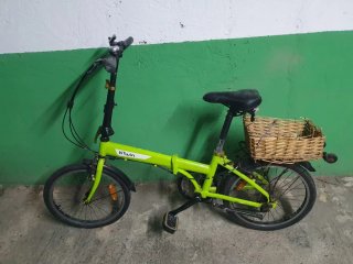 Bicicleta plegable Btwin verde