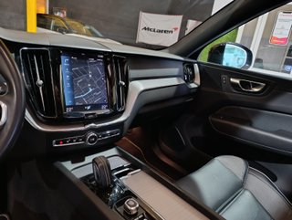 Volvo XC60 T8 R- DESING HIBRIDO ENCHUFABLE + TECHO