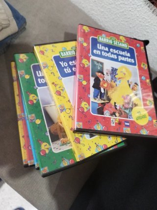 Episodios en DVD y cuentos «Barrio Sésamo» (2006)