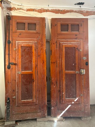 Puerta doble madera maciza antigua