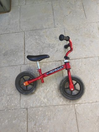 Bici sin pedales Chicco Red Bullet
