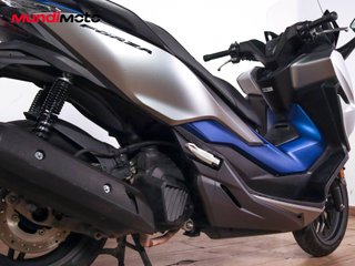 HONDA FORZA 125