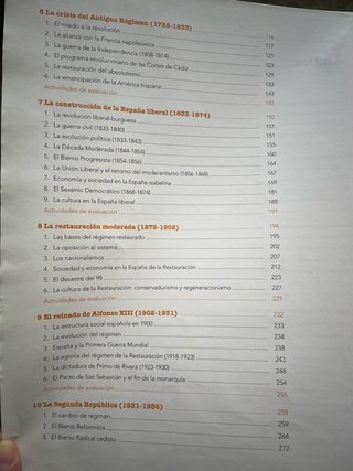 Historia de España. 2º bachillerato. Per le Scu...