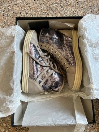 Scarpe alte con paillettes