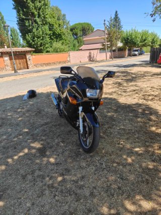 Kawasaki ZZR 250 2004 Negra