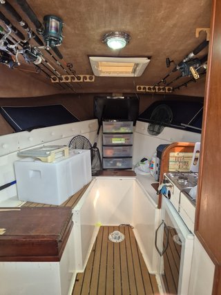 Embarcación Pesca Paseo Deva 800