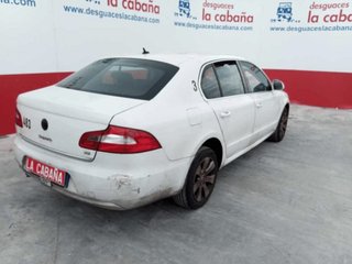 Faro antiniebla skoda 3t0941700 superb ii 22550521