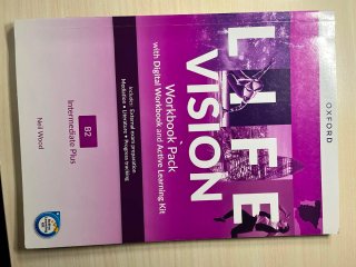 Life Vision Intermediate+ Students Book (Spain)
