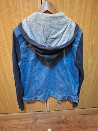 Chaqueta vaquera con capucha Pull&Bear