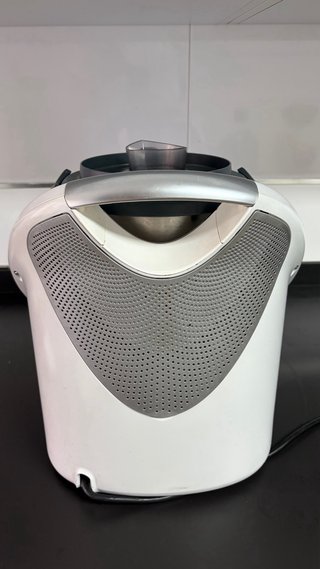 Thermomix TM5 con accesorios y bolsa de transporte