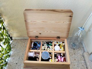Mesita auxiliar de madera de pino natural