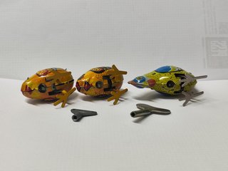 3 Giocattoli Latta Galline Carillon Anni '80