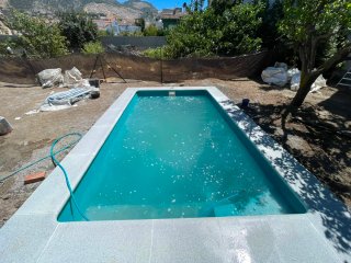 Piscina 5.20x3m con playa.  ENTREGA INMEDIATA