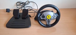 Volante Ferrari PS2 con Pedales