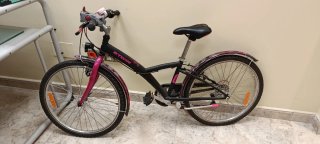 Bicicleta infantil B'TWIN rosa