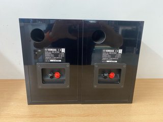 Altavoces Yamaha NX-E700 Negros