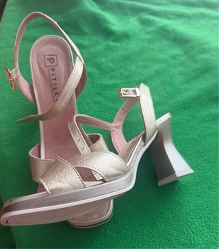 Sandalias Pitillos Doradas Talla 38