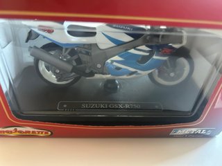 Moto Majorette Suzuki GSX-R 1/18