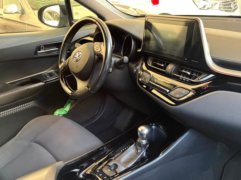 Toyota C-HR 2018, foto 4