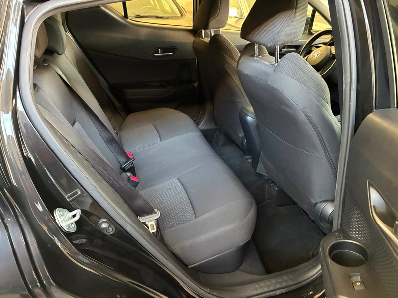 Toyota C-HR 2018, foto 14
