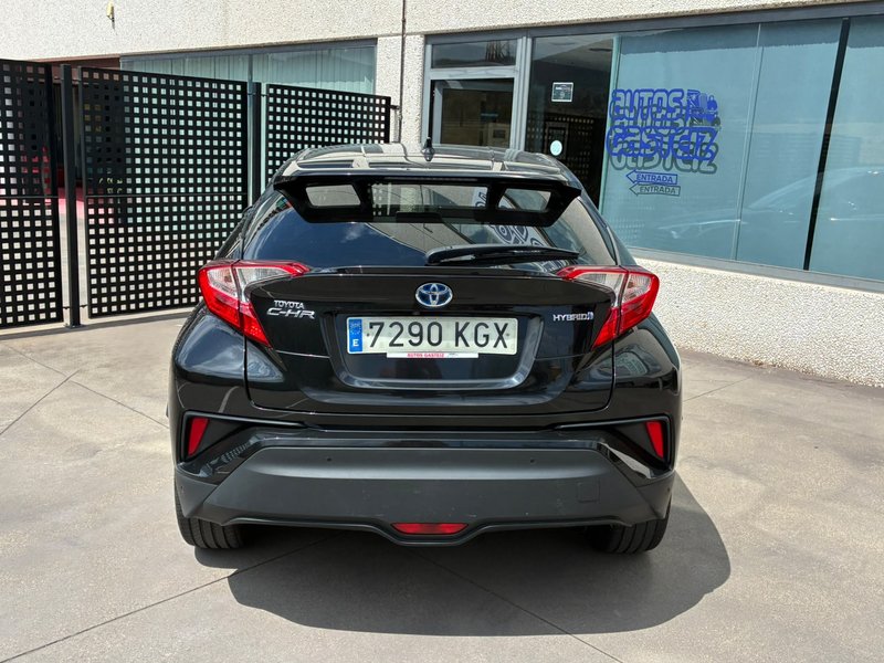 Toyota C-HR 2018, foto 23