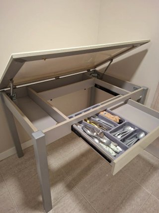 Mesa para cocina en perfecto estado