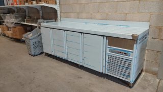 Mesa Refrigerada Coreco 4 Puertas