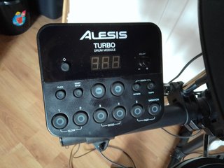 Batería Electrónica Alesis Turbo Mesh Kit