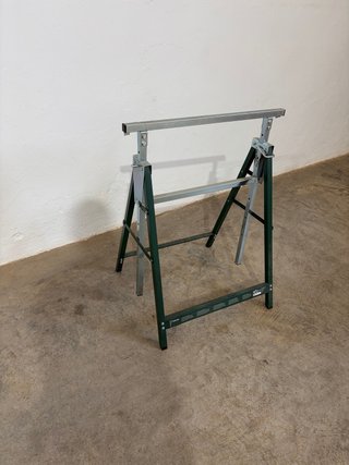 Caballete Plegable Metálico