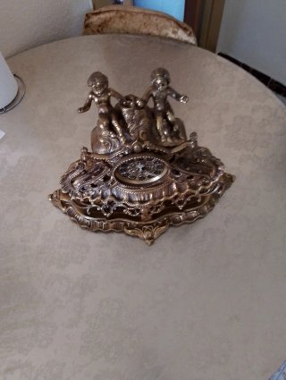 Reloj de sobremesa antiguo