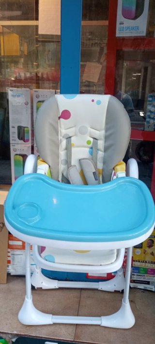 Trona para comer infantil