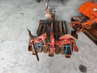 Tractor pasquali de 21 cv. con herramientas