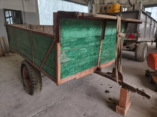 Tractor pasquali de 21 cv. con herramientas
