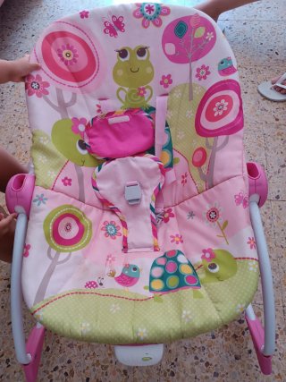 Mecedora infantil con diseño de animales