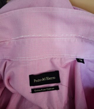 Camisa rosa de vestir