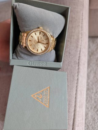 Reloj Guess Anna Dorado W1280L2