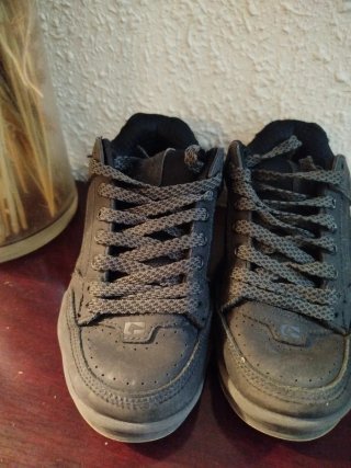 Zapatilla Negra
