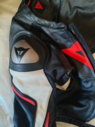 Mono de cuero Dainese 2 piezas