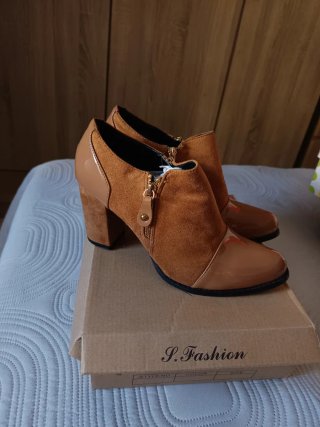 Zapatos de tacón K. negros talla 41
