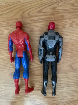 Muñecos Spiderman y Ironman Marvel