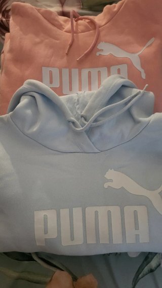 Dos Sudadera Puma Rosa y celeste  con Logo.