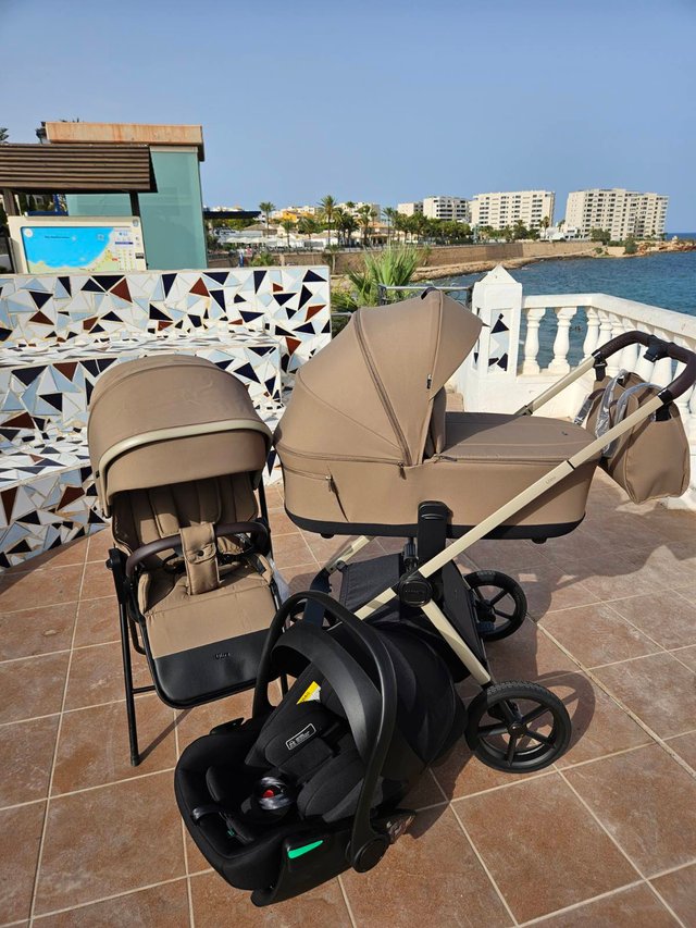 Carrito de bebé CARRELLO Ultra 6527 Floral Beige