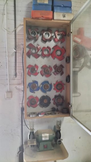 Maquinaria de carpintería profesional