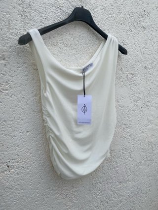 Top Stradivarius blanco talla M