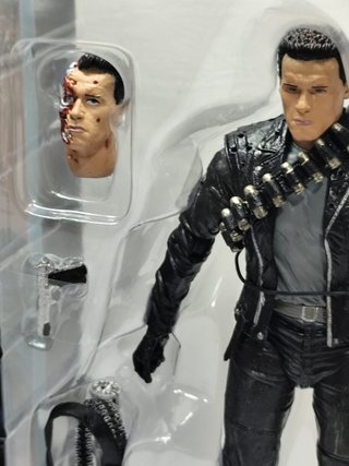 Action Figure Neca Terminator A Schwarzenegger