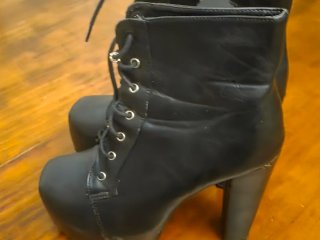 Botines de tacón negros con cordones