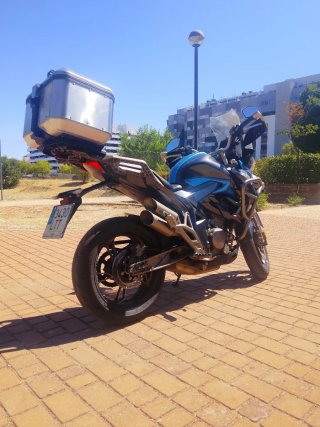 Moto Trail Adventure Negra y Azul