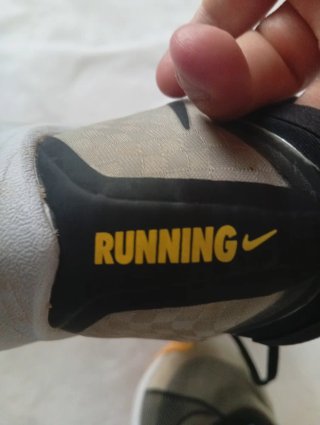 Scarpe Nike uomo grigie gialle corsa originali