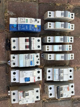 8 Térmicos, 3 Diferenciales y Protector Tensión